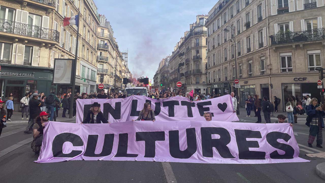 La culture riposte, en direct devant l'Opéra Bastille à Paris le 20/03/2025